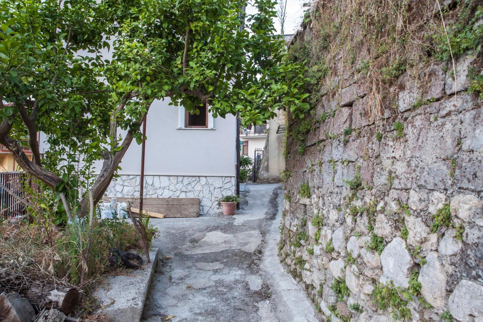 Il Borgo Degli Artisti Villa Montoro Inferiore Luaran gambar